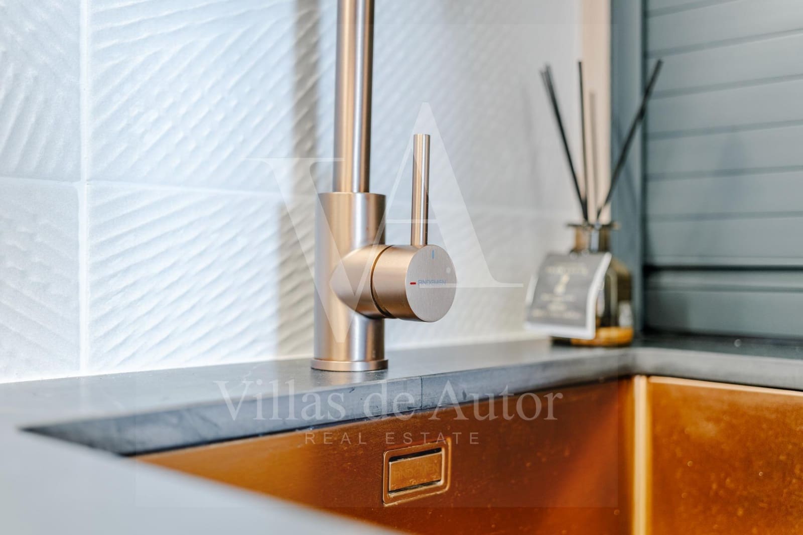 2 quarto Apartamento para venda em Calpe / Calp com piscina garagem - 745 000 € (Ref: 10041376)