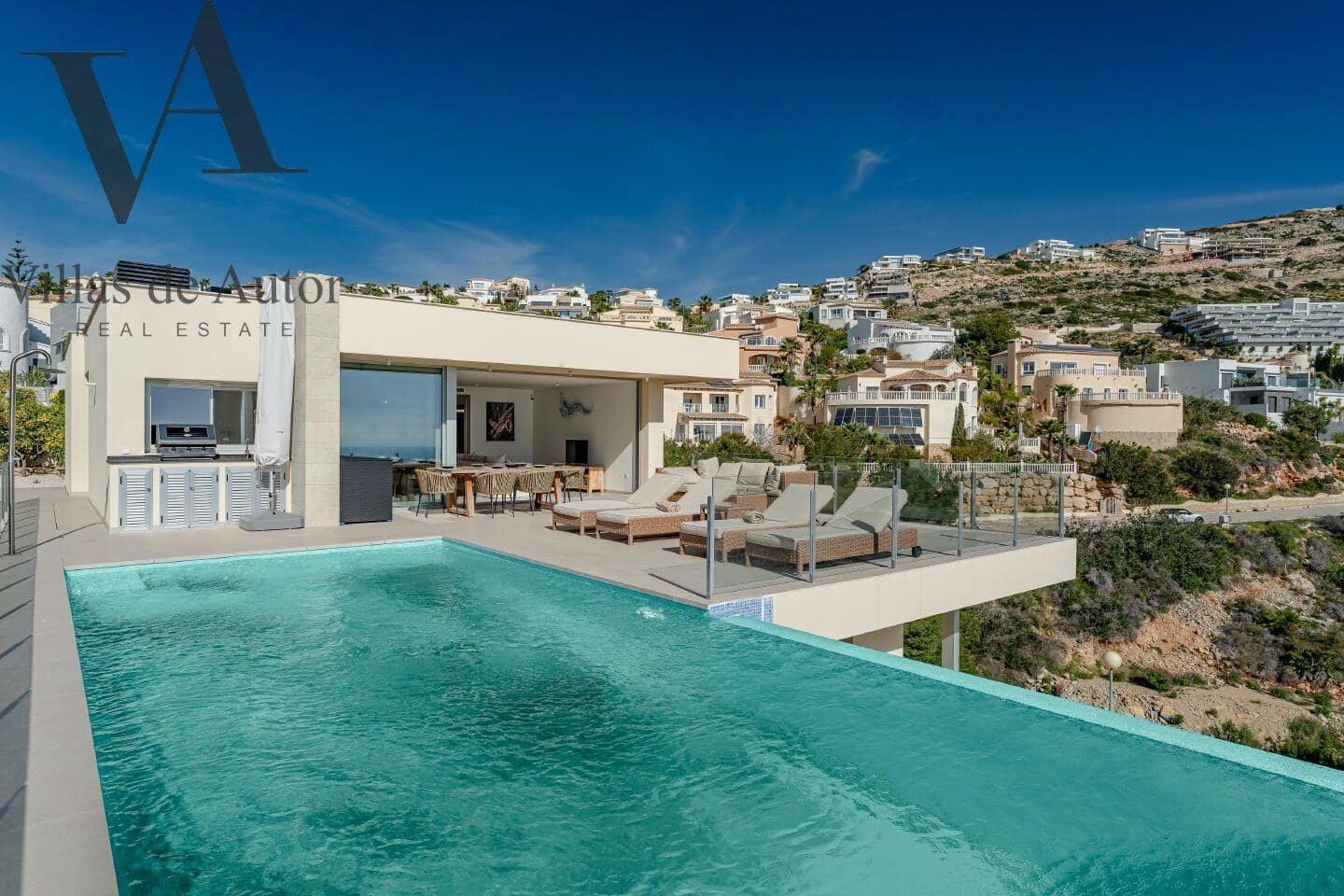 Chalet de 4 habitaciones en Benitachell / Benitatxell en venta con piscina - 1.429.000 € (Ref: 10041377)