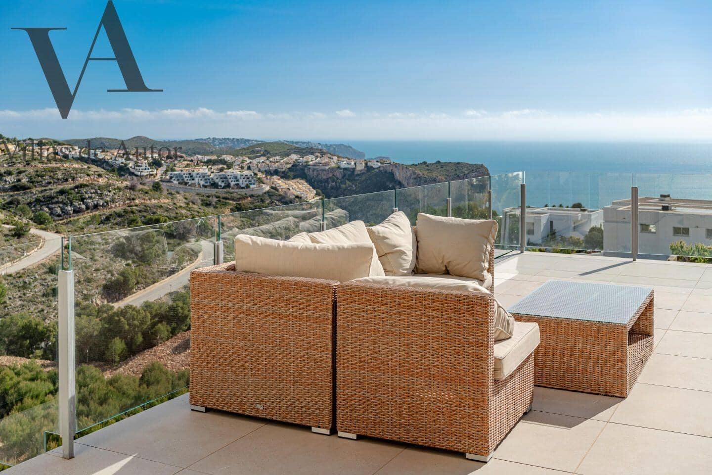 Chalet de 4 habitaciones en Benitachell / Benitatxell en venta con piscina - 1.429.000 € (Ref: 10041377)