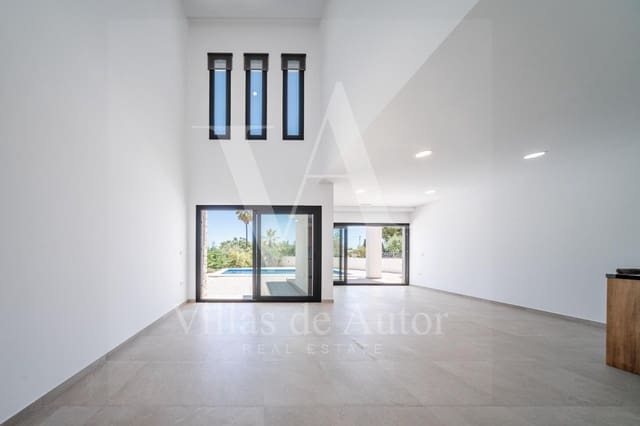 3 soverom Villa til salgs i Benissa med svømmebasseng garasje - € 1 175 000 (Ref: 10041379)