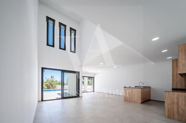 3 soverom Villa til salgs i Benissa med svømmebasseng garasje - € 1 175 000 (Ref: 10041379)