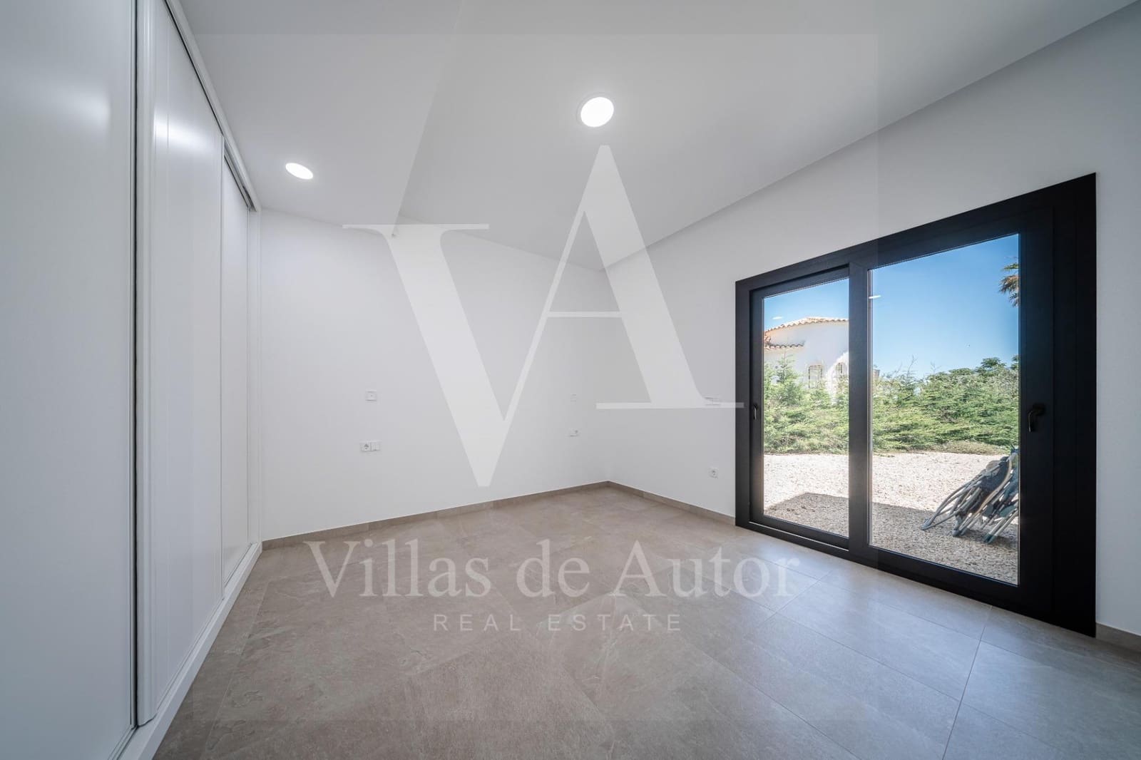 3 soverom Villa til salgs i Benissa med svømmebasseng garasje - € 1 175 000 (Ref: 10041379)