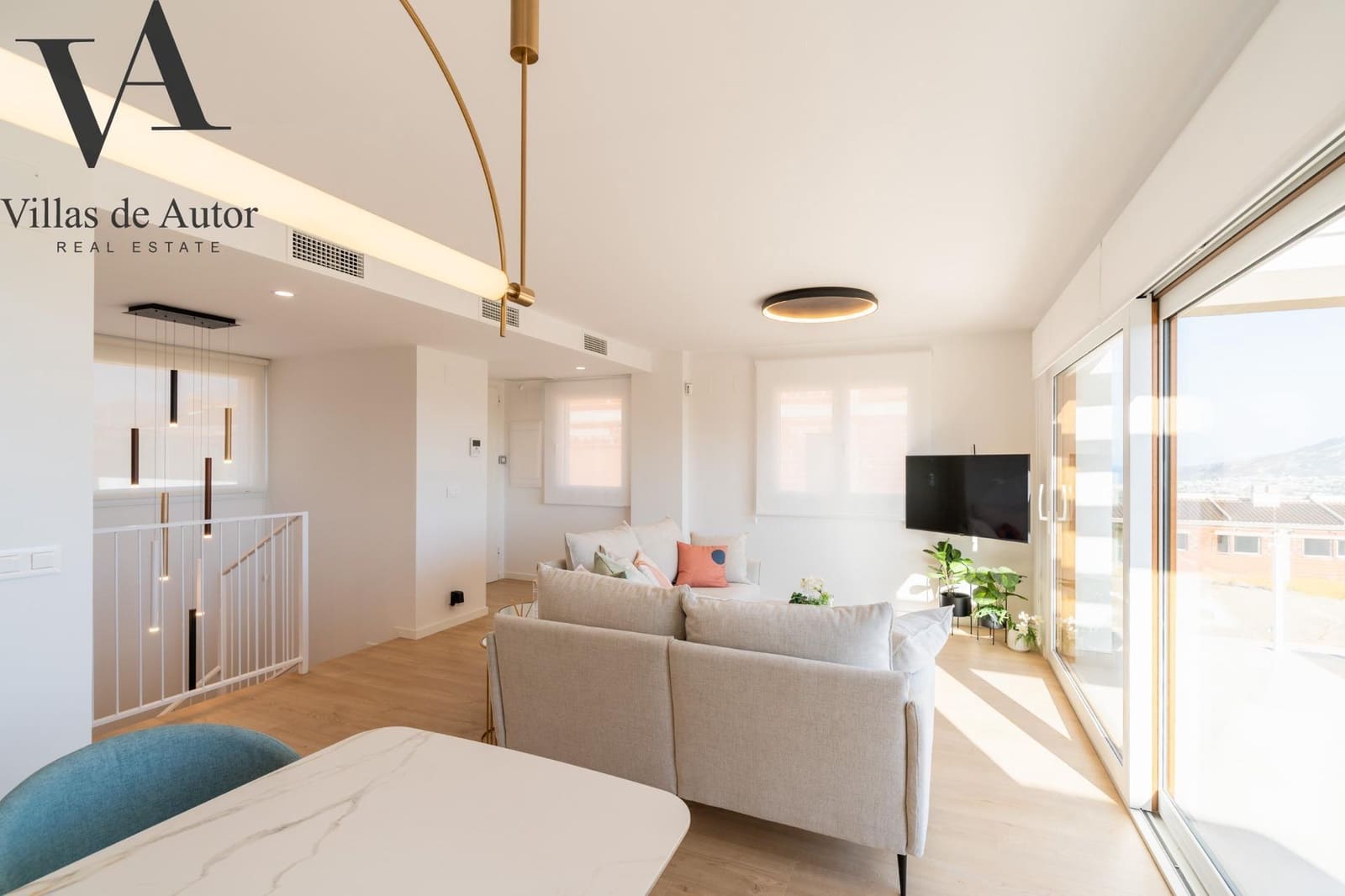 4 sovrum Radhus till salu i La Nucia med pool - 465 000 € (Ref: 10041380)