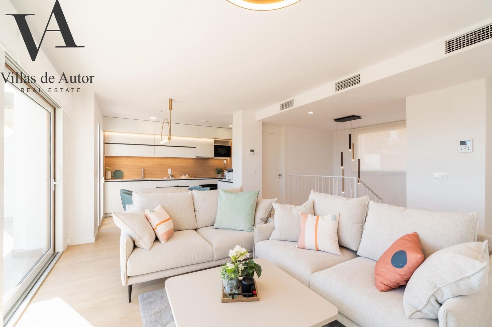 4 sovrum Radhus till salu i La Nucia med pool - 465 000 € (Ref: 10041380)