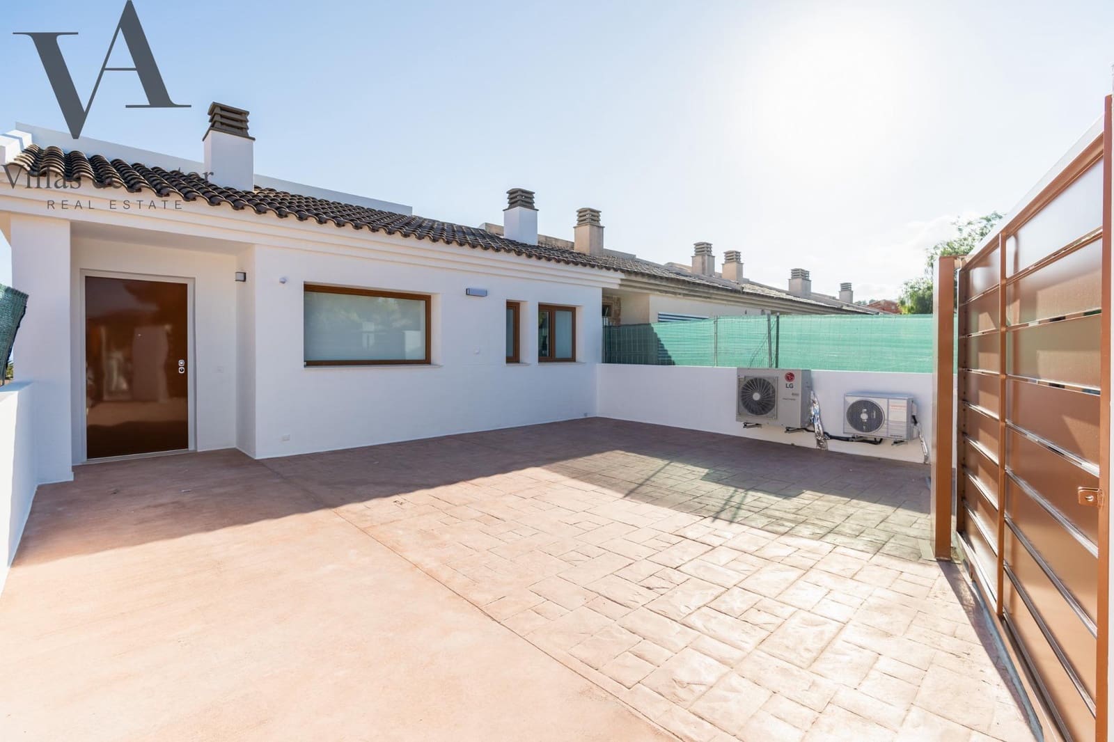 4 sovrum Radhus till salu i La Nucia med pool - 465 000 € (Ref: 10041380)