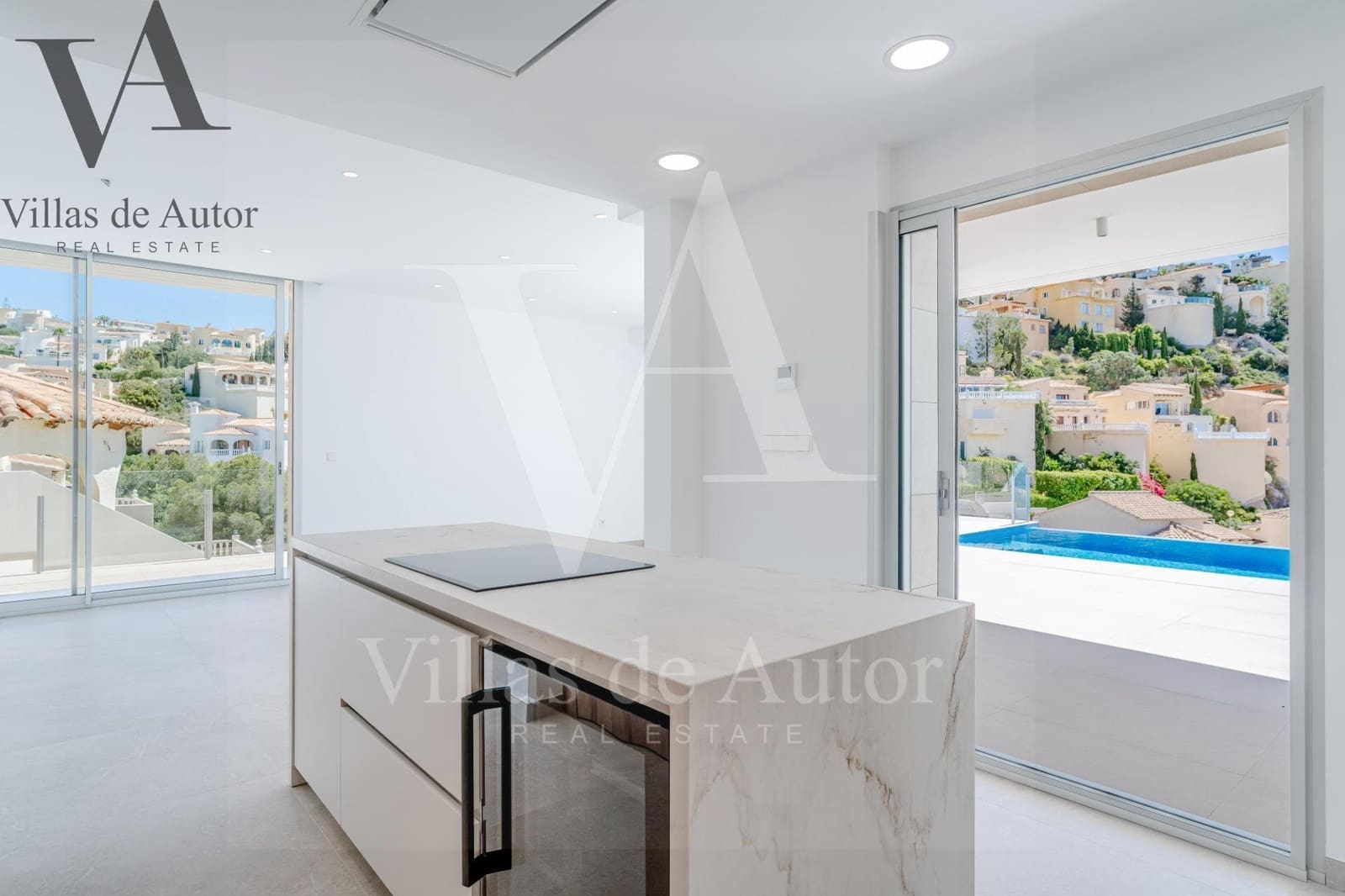 Chalet de 4 habitaciones en Benitachell / Benitatxell en venta con piscina - 1.499.000 € (Ref: 10041382)