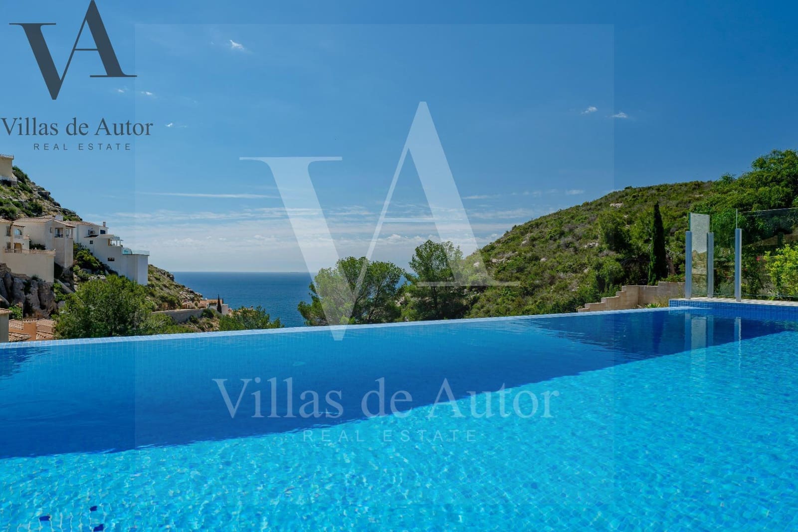Chalet de 4 habitaciones en Benitachell / Benitatxell en venta con piscina - 1.499.000 € (Ref: 10041382)