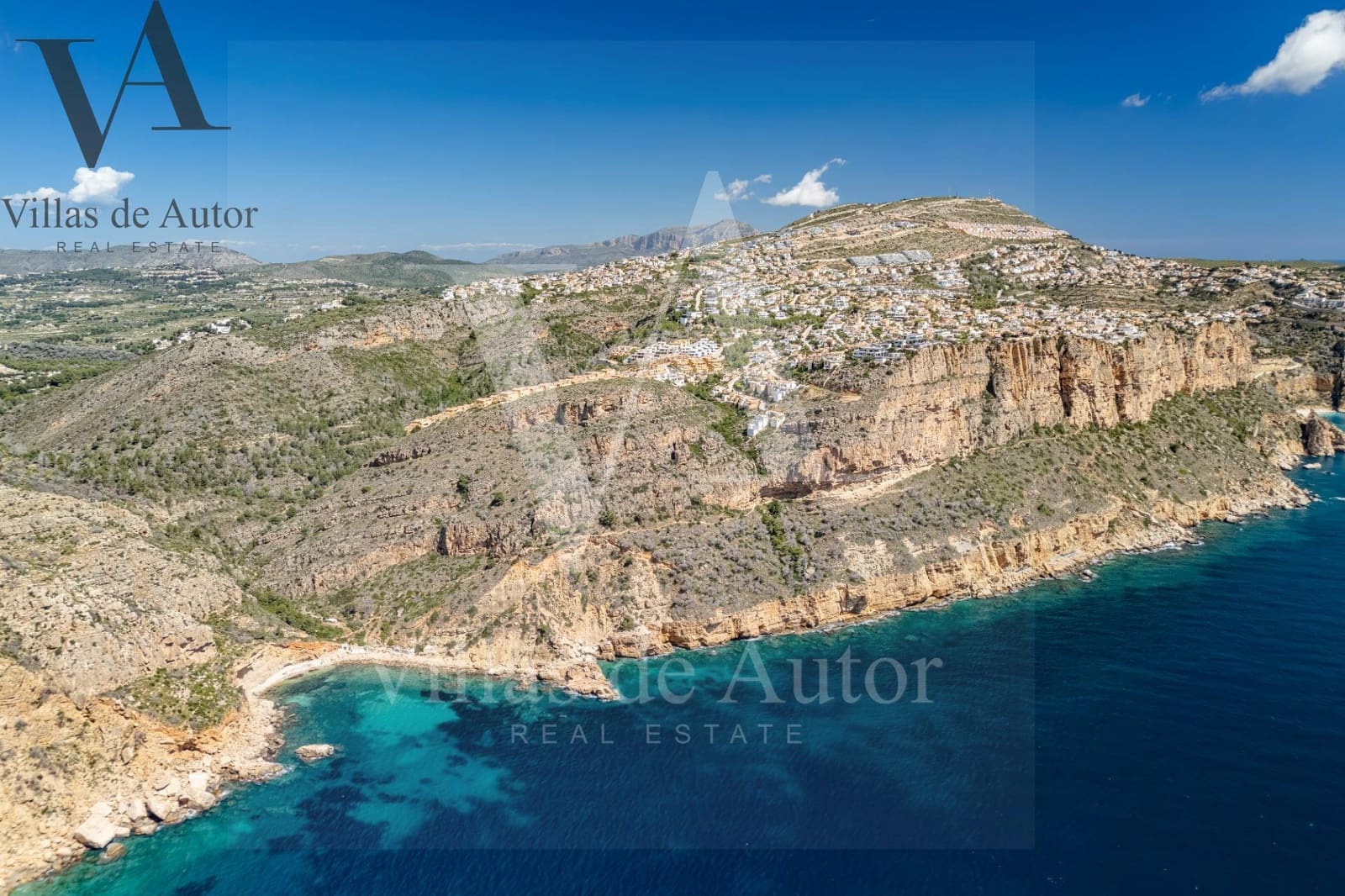 Chalet de 4 habitaciones en Benitachell / Benitatxell en venta con piscina - 1.499.000 € (Ref: 10041382)