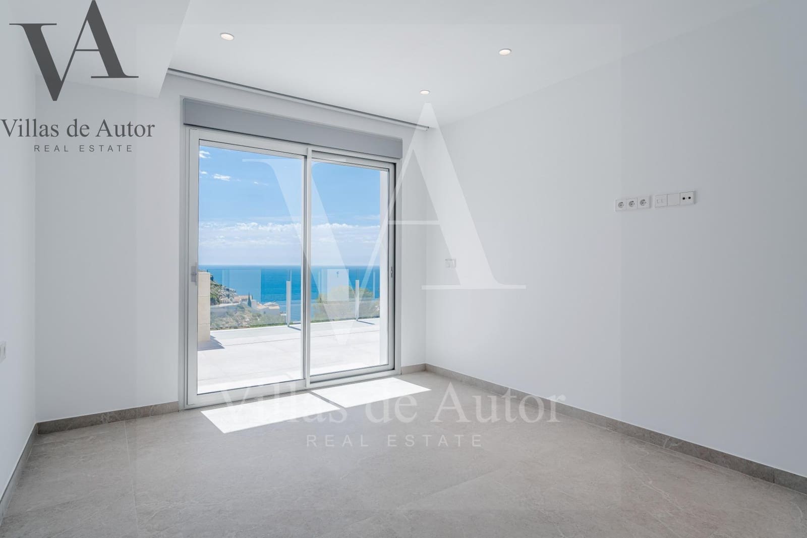 Chalet de 4 habitaciones en Benitachell / Benitatxell en venta con piscina - 1.499.000 € (Ref: 10041382)