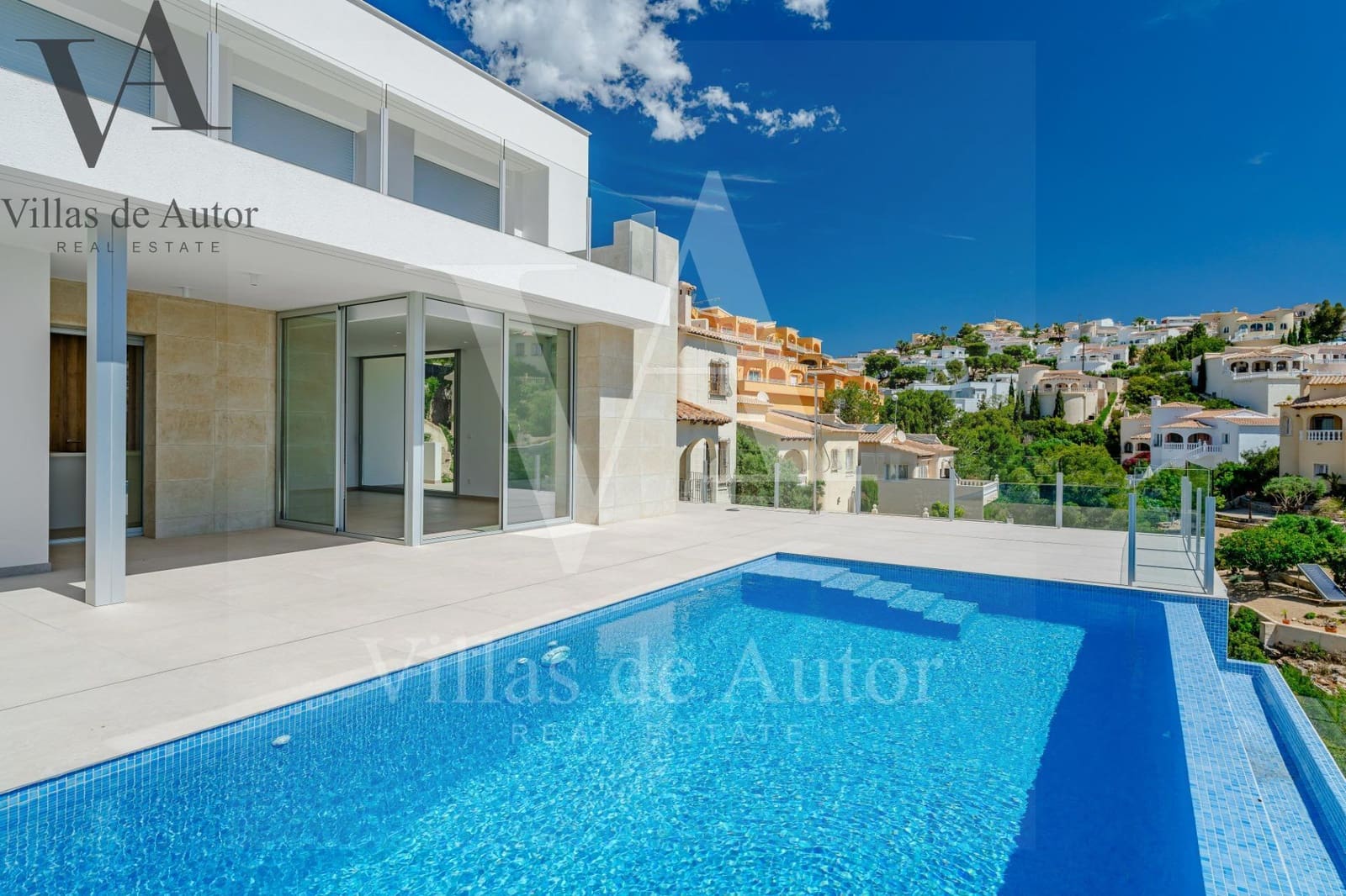 Chalet de 4 habitaciones en Benitachell / Benitatxell en venta con piscina - 1.499.000 € (Ref: 10041382)