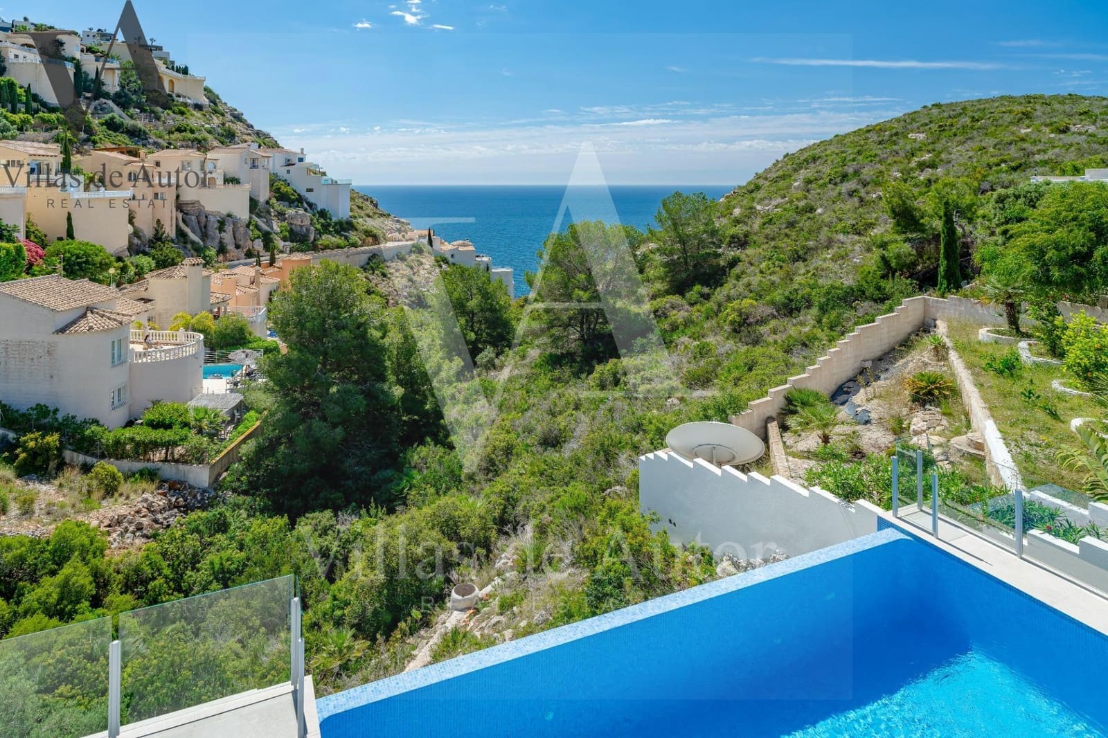 Chalet de 4 habitaciones en Benitachell / Benitatxell en venta con piscina - 1.499.000 € (Ref: 10041382)