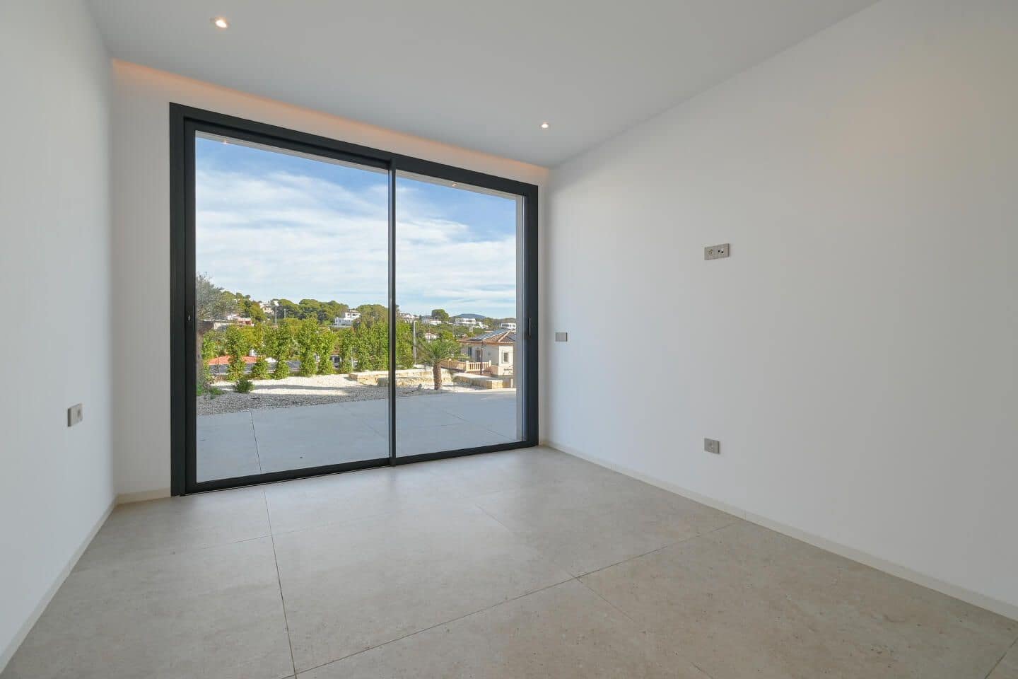 2 soverom Villa til salgs i Benissa med svømmebasseng garasje - € 3 195 000 (Ref: 10041385)