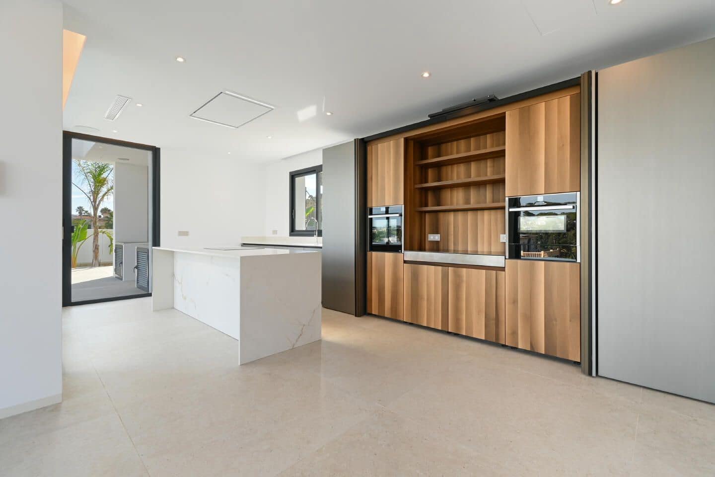 2 soverom Villa til salgs i Benissa med svømmebasseng garasje - € 3 195 000 (Ref: 10041385)