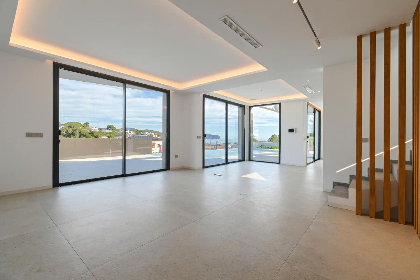 2 soverom Villa til salgs i Benissa med svømmebasseng garasje - € 3 195 000 (Ref: 10041385)