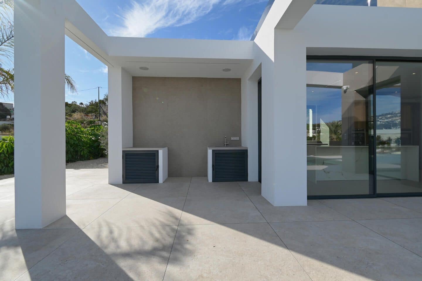 2 soverom Villa til salgs i Benissa med svømmebasseng garasje - € 3 195 000 (Ref: 10041385)