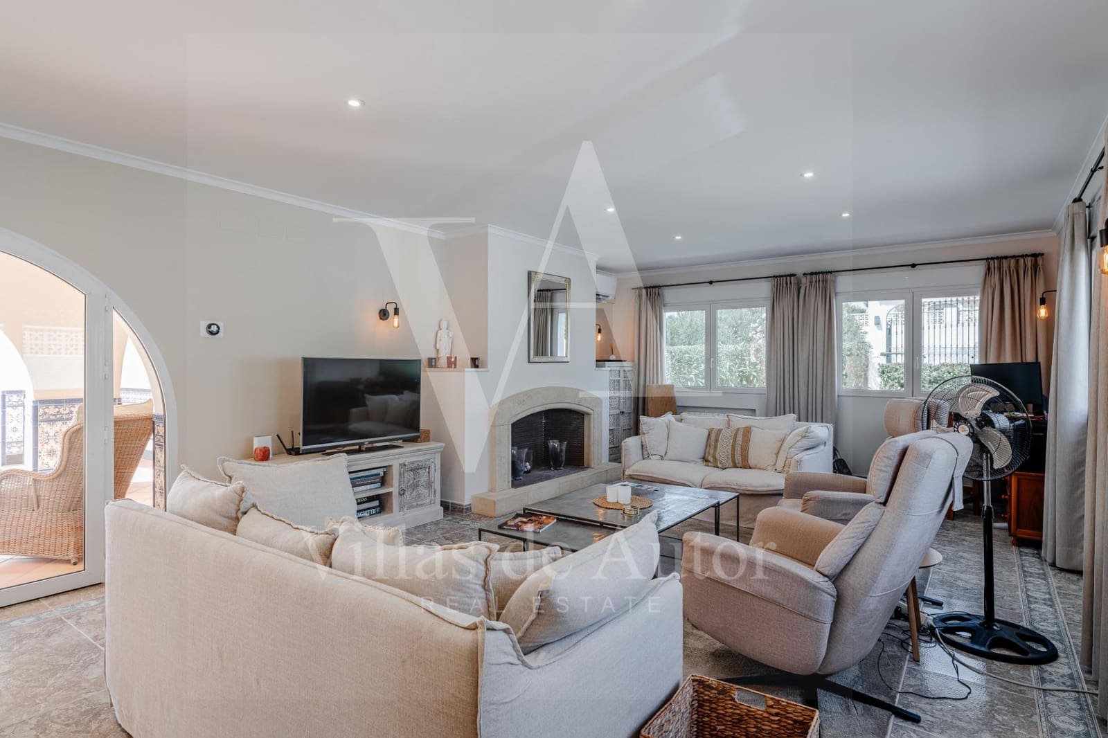 5 slaapkamer Villa te koop in Calpe / Calp met zwembad garage - € 1.250.000 (Ref: 10055466)
