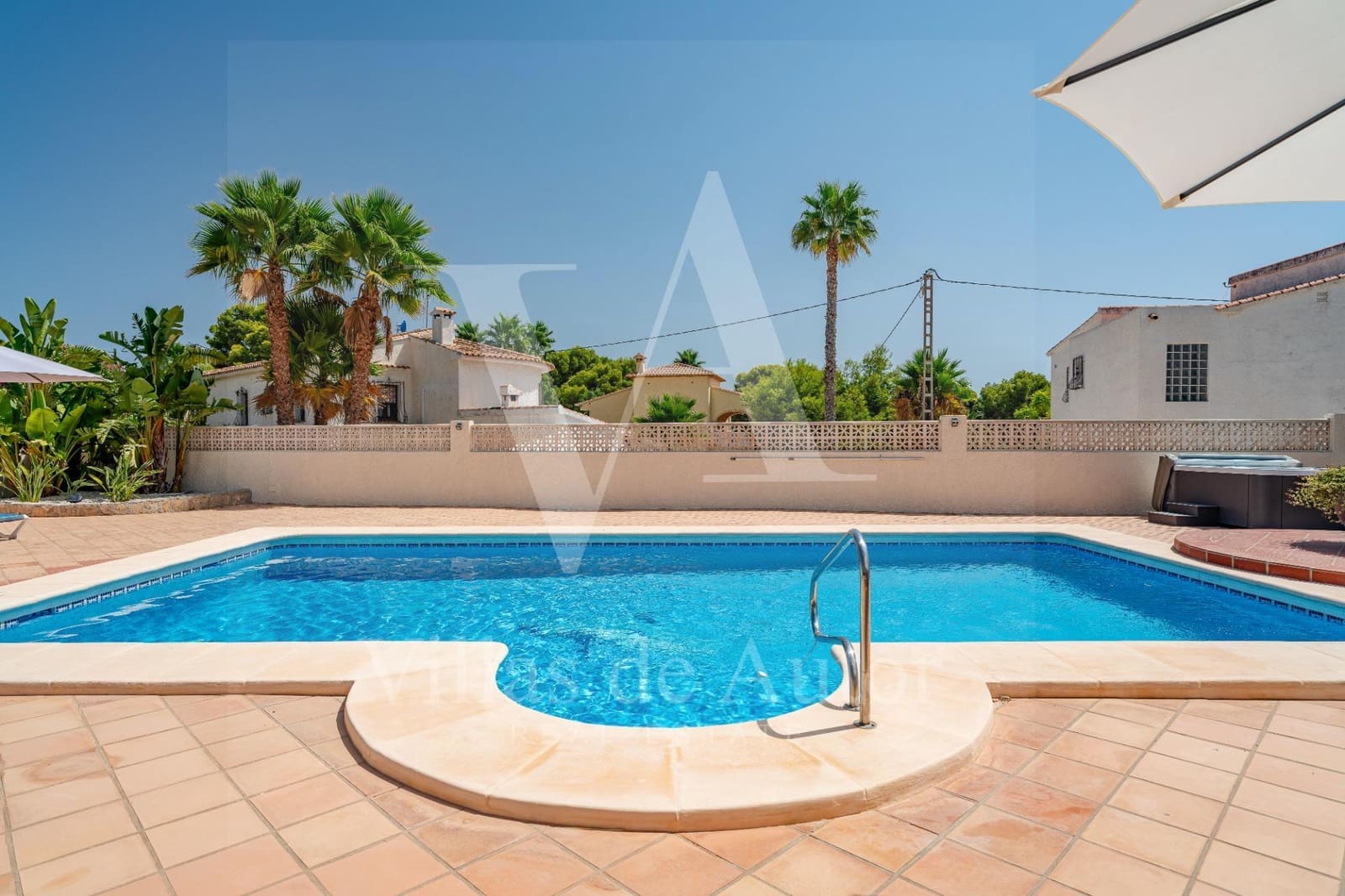 5 slaapkamer Villa te koop in Calpe / Calp met zwembad garage - € 1.250.000 (Ref: 10055466)