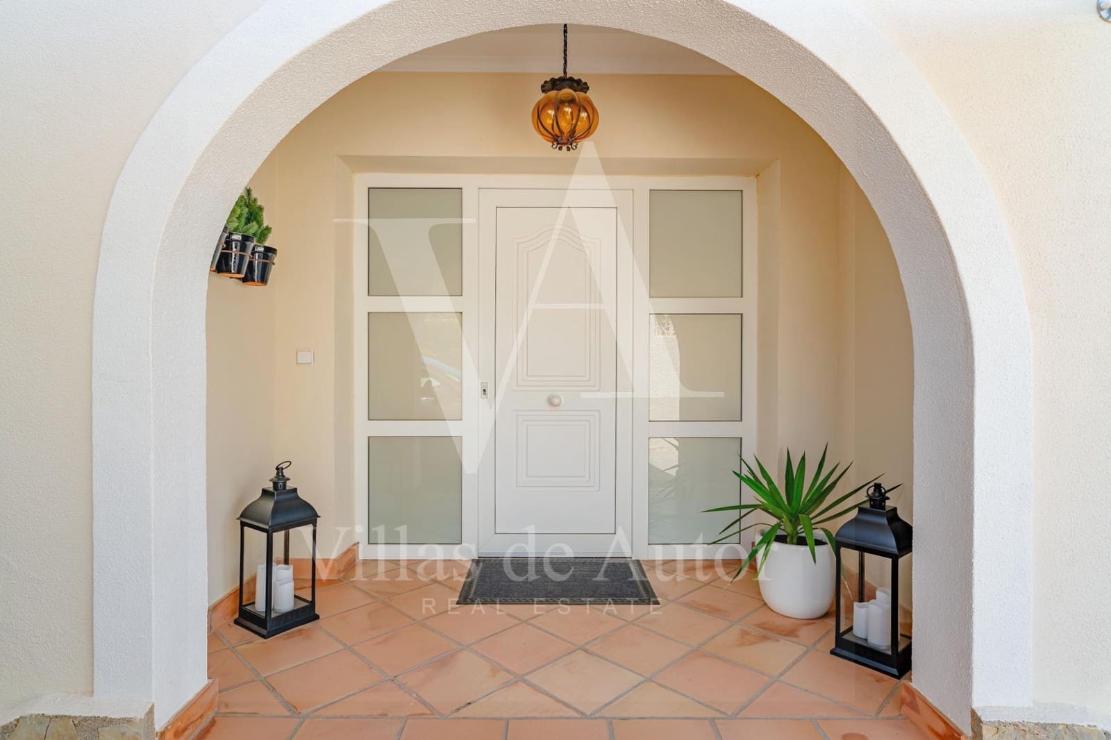 5 slaapkamer Villa te koop in Calpe / Calp met zwembad garage - € 1.250.000 (Ref: 10055466)