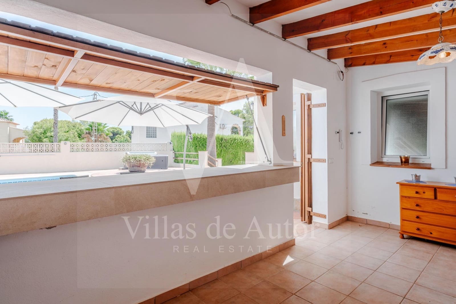 5 slaapkamer Villa te koop in Calpe / Calp met zwembad garage - € 1.250.000 (Ref: 10055466)