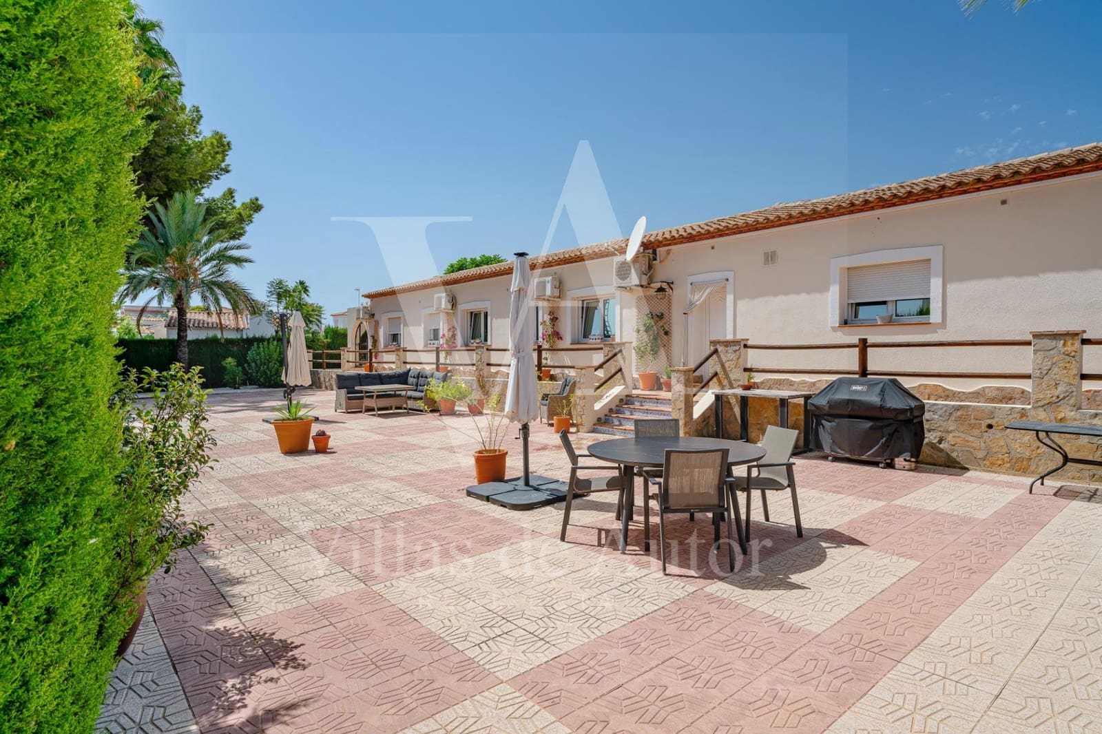 5 slaapkamer Villa te koop in Calpe / Calp met zwembad garage - € 1.250.000 (Ref: 10055466)