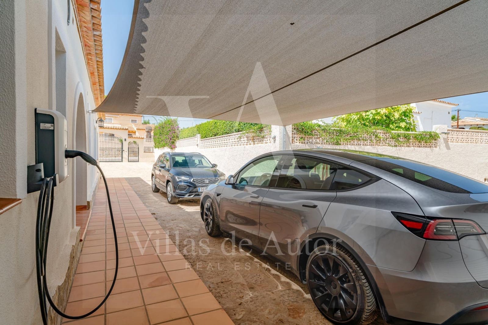 5 slaapkamer Villa te koop in Calpe / Calp met zwembad garage - € 1.250.000 (Ref: 10055466)