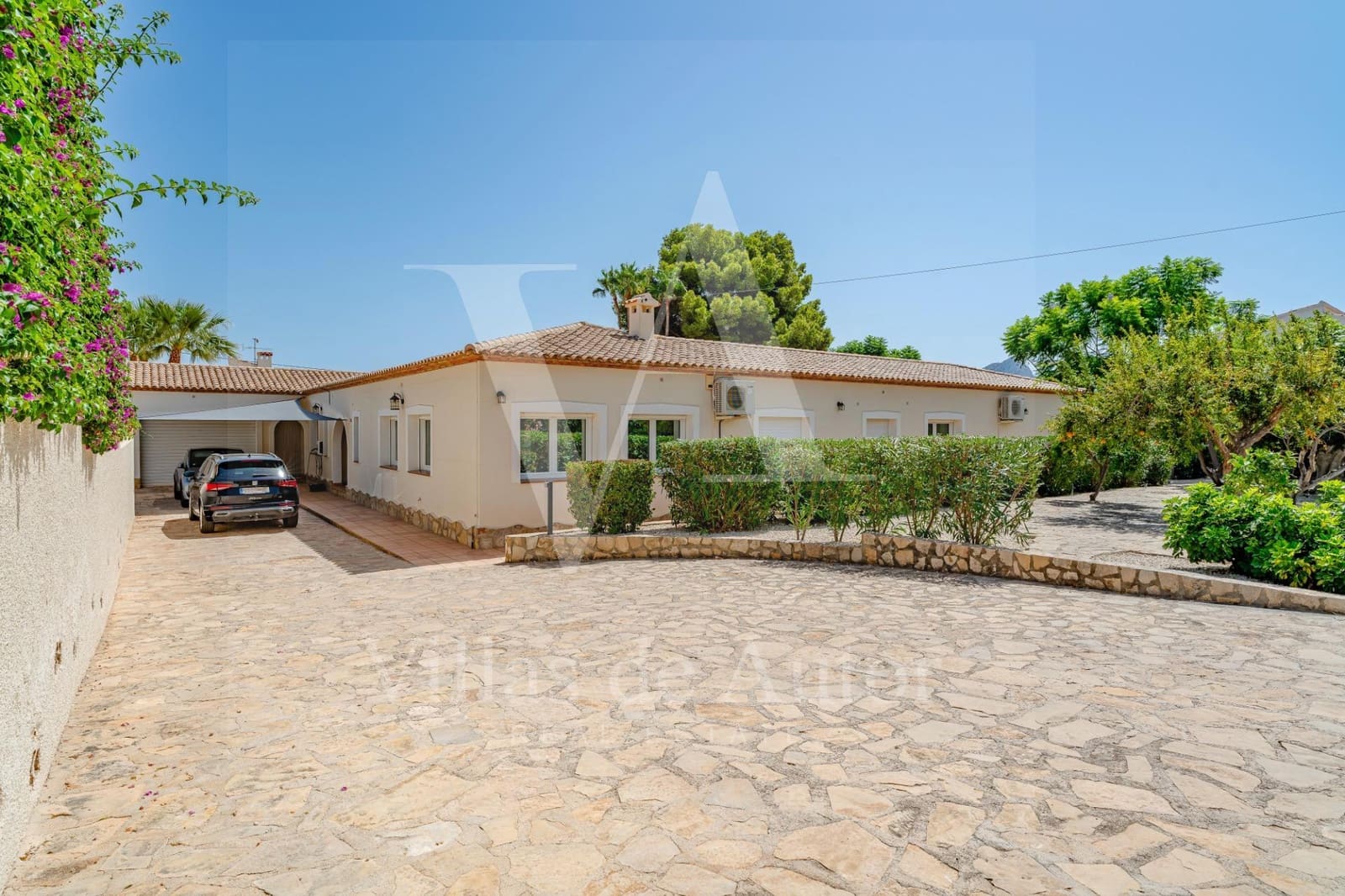 5 slaapkamer Villa te koop in Calpe / Calp met zwembad garage - € 1.250.000 (Ref: 10055466)