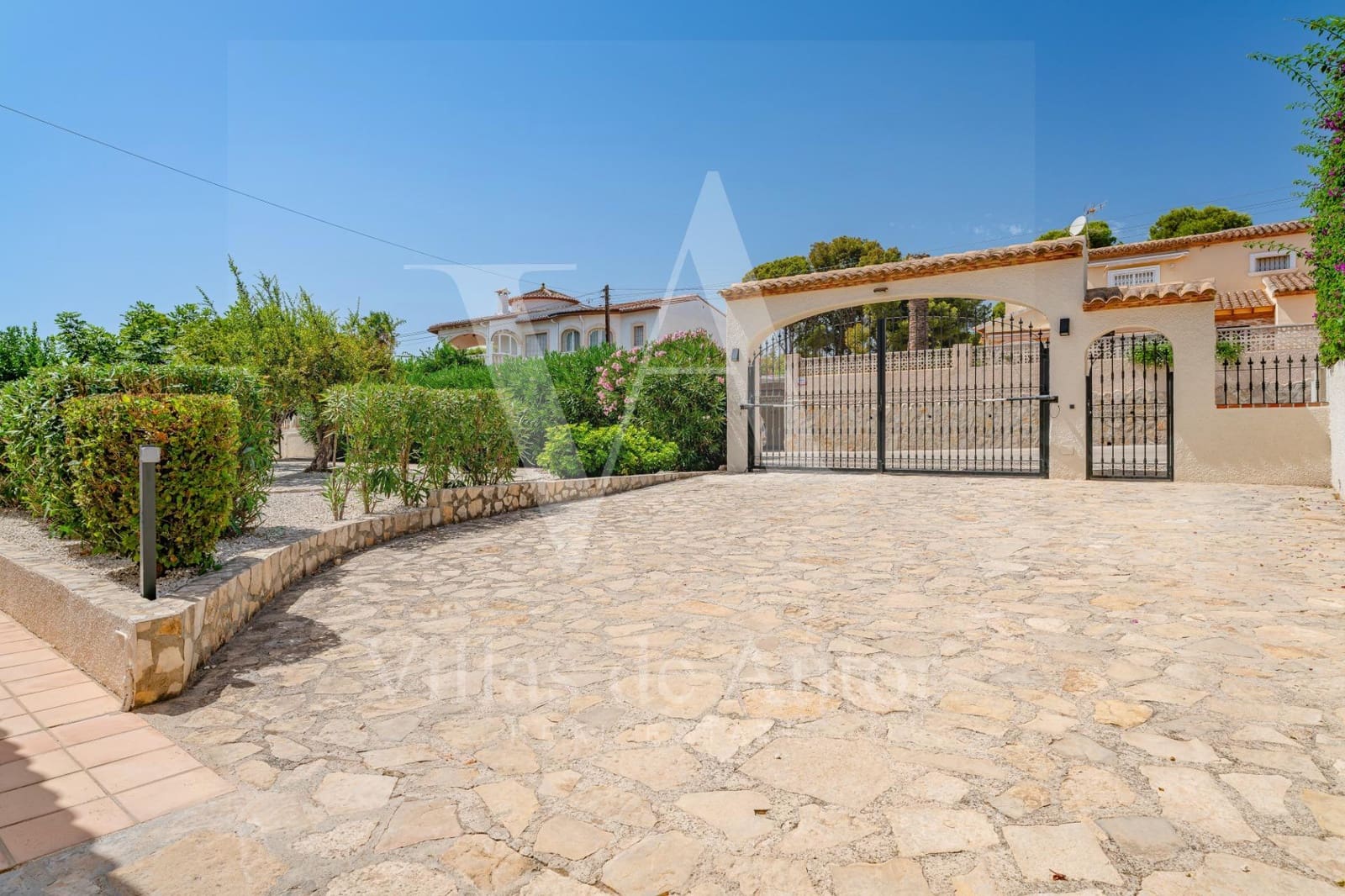5 slaapkamer Villa te koop in Calpe / Calp met zwembad garage - € 1.250.000 (Ref: 10055466)