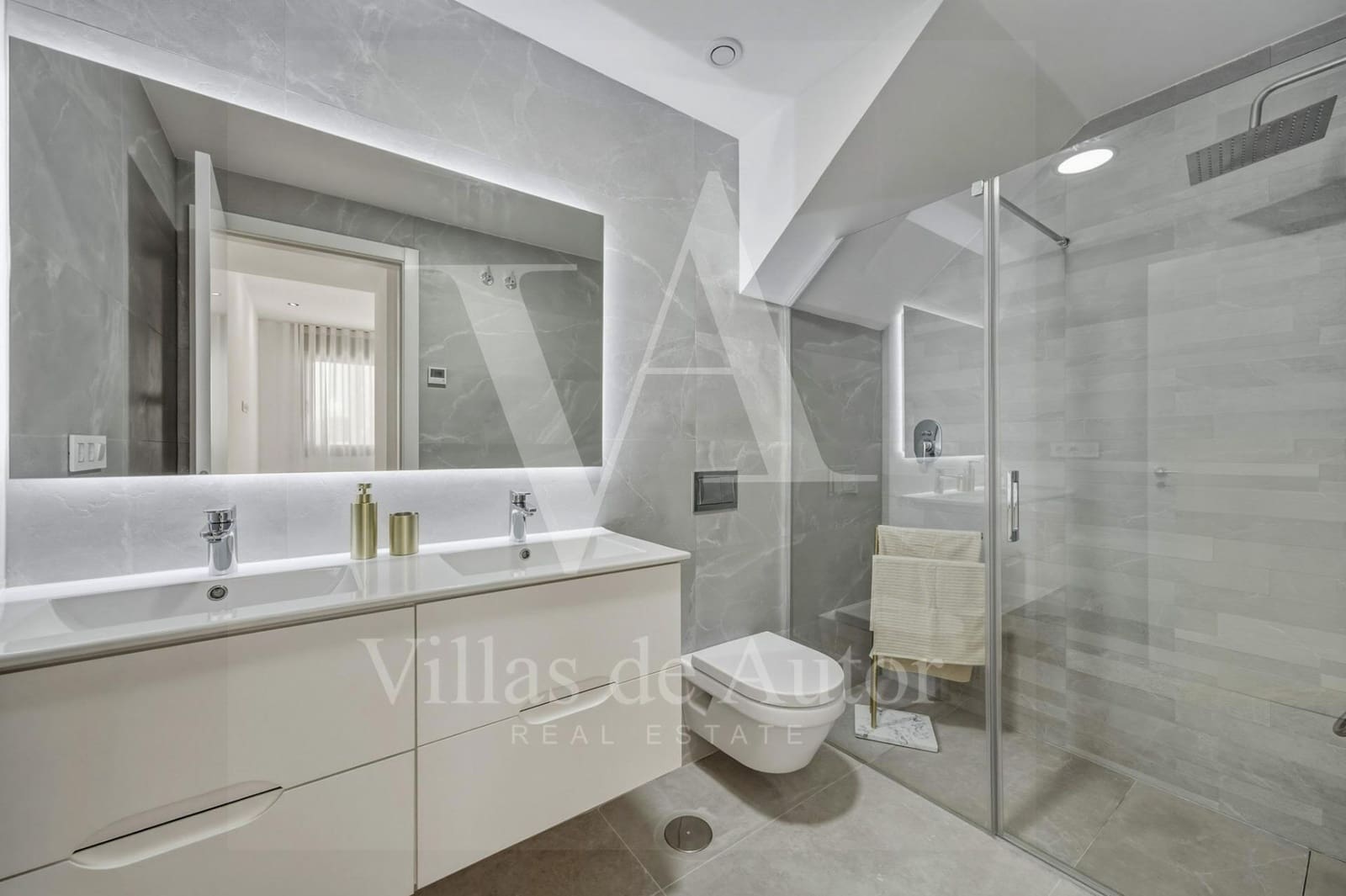 Ático de 3 habitaciones en Finestrat en venta con garaje - 590.000 € (Ref: 10100327)