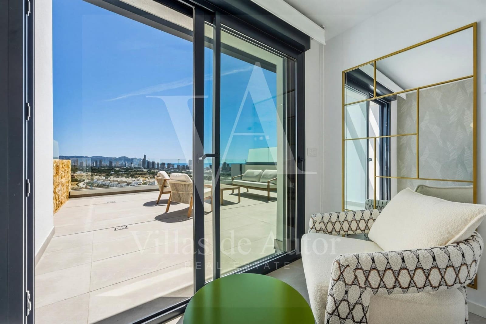 Ático de 3 habitaciones en Finestrat en venta con garaje - 590.000 € (Ref: 10100327)