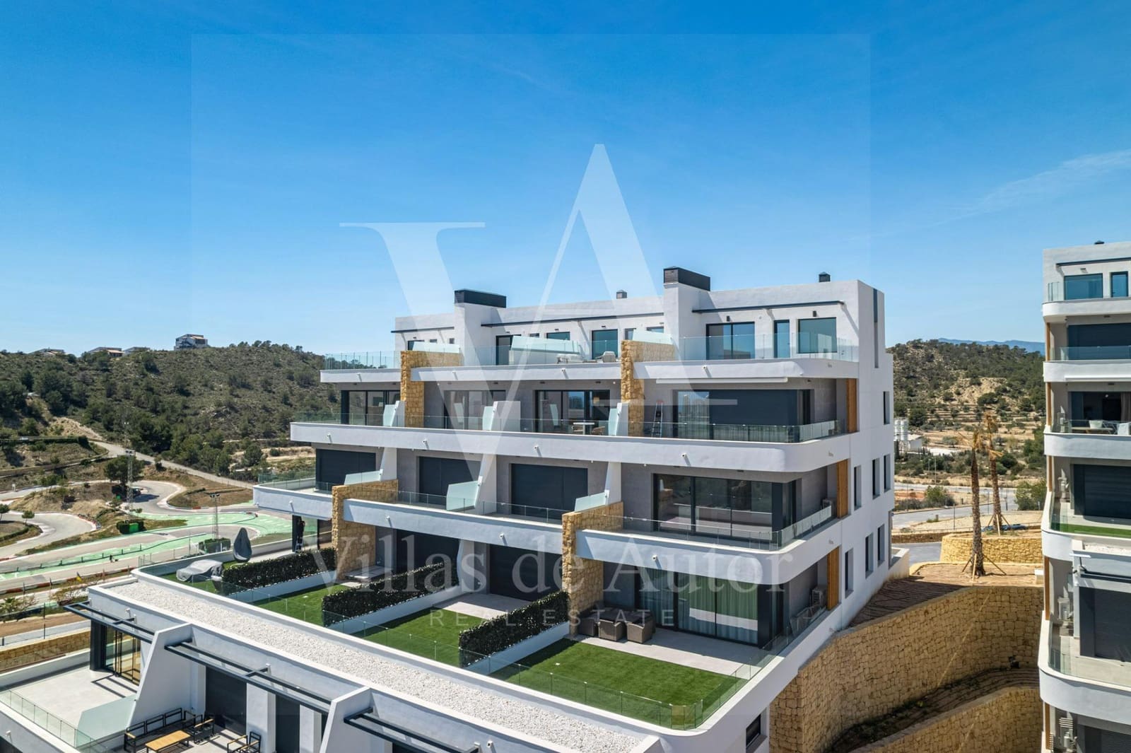 Ático de 3 habitaciones en Finestrat en venta con garaje - 590.000 € (Ref: 10100327)