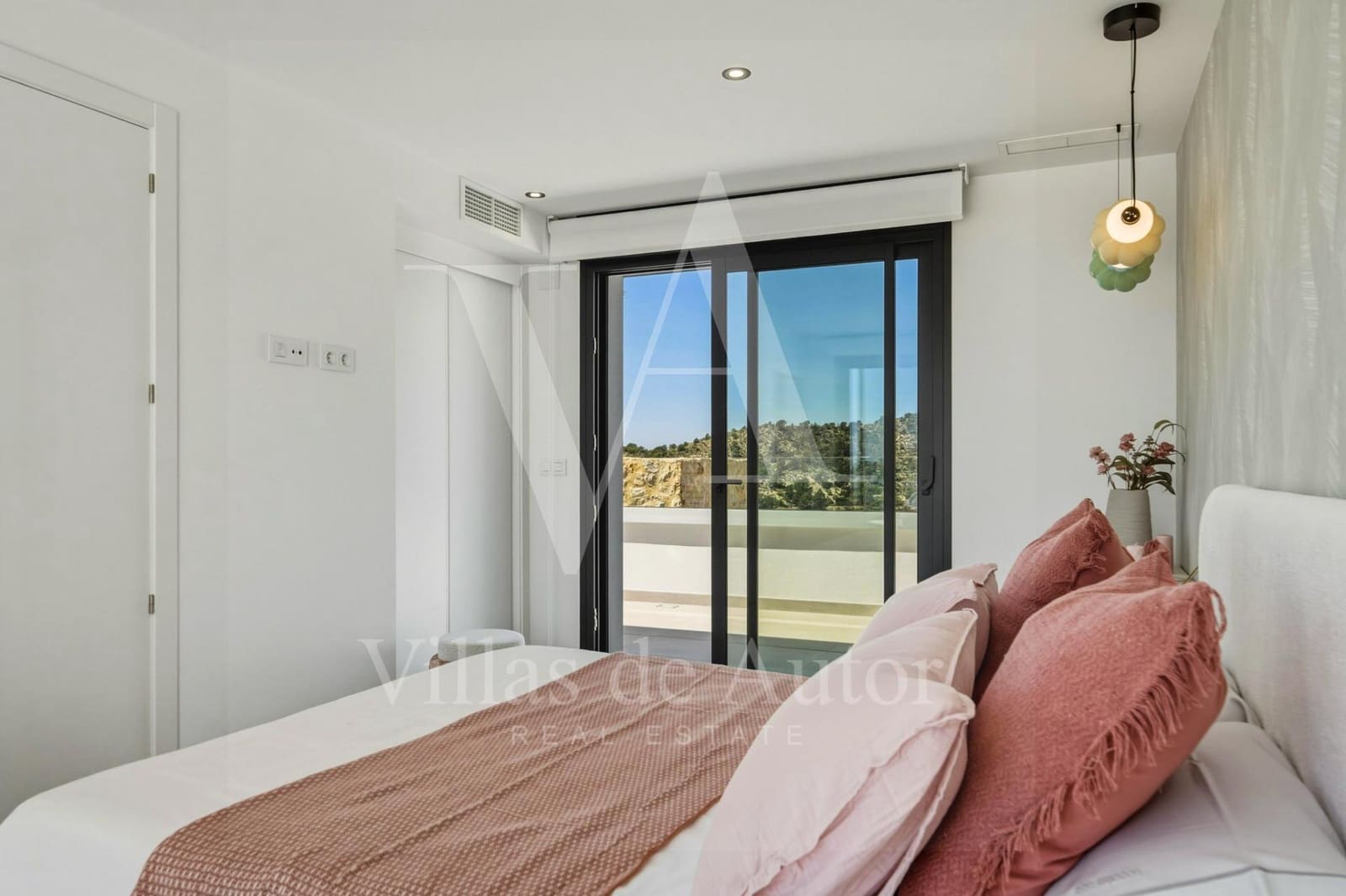 Ático de 3 habitaciones en Finestrat en venta con garaje - 590.000 € (Ref: 10100327)