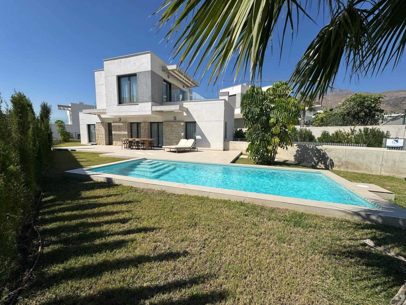4 soveværelse Villa til salg i Finestrat med swimmingpool garage - € 895.000 (Ref: 10153694)
