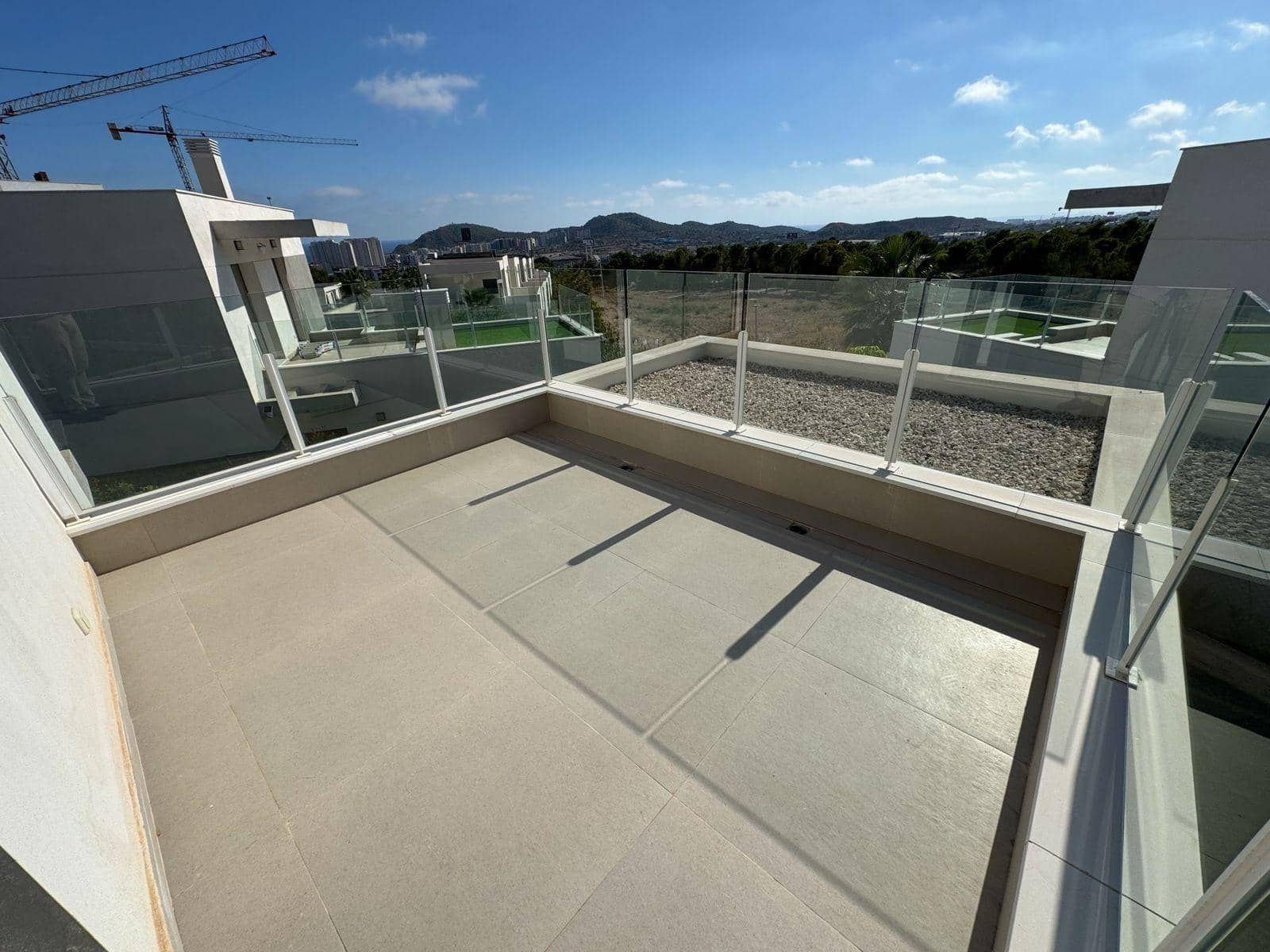 4 soveværelse Villa til salg i Finestrat med swimmingpool garage - € 895.000 (Ref: 10153694)