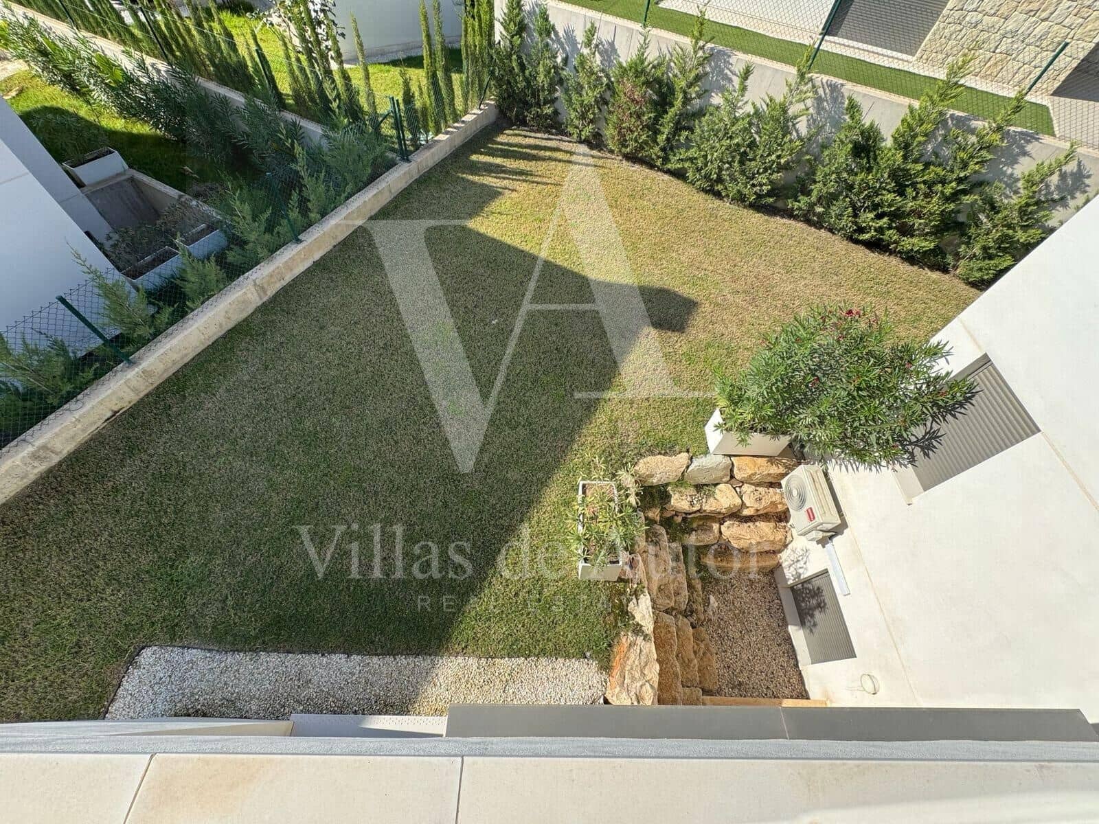 4 bedroom Villa for sale in Finestrat with pool garage - € 895,000 (Ref: 10153694)