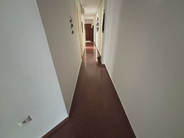 4 soveværelse Lejlighed til salg i Antequera - € 247.200 (Ref: 10052162)