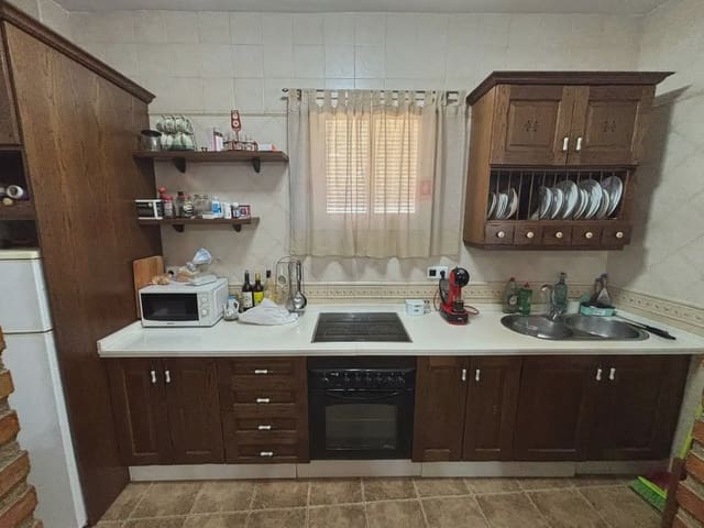 3 slaapkamer Halfvrijstaande villa te koop in Antequera - € 230.000 (Ref: 10052167)
