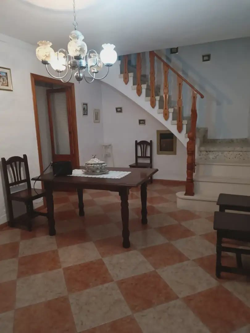 Adosado de 5 habitaciones en Benamejí en venta - 80.000 € (Ref: 10052169)