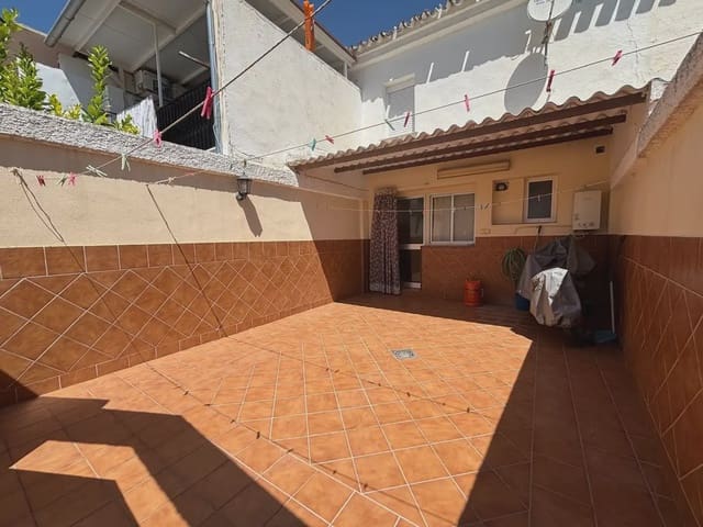 3 soveværelse Byhus til salg i Antequera - € 140.000 (Ref: 10052172)
