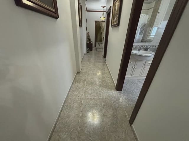 4 sypialnia Dom blizniak na sprzedaż w Cuevas Bajas - 230 000 € (Ref: 10052176)