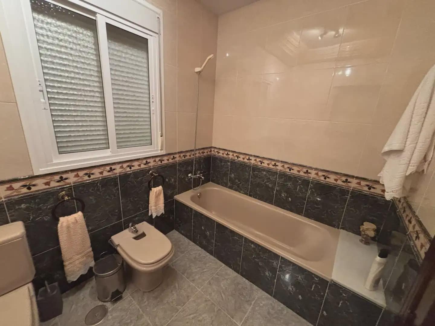 4 sypialnia Dom blizniak na sprzedaż w Cuevas Bajas z garażem - 230 000 € (Ref: 10052176)