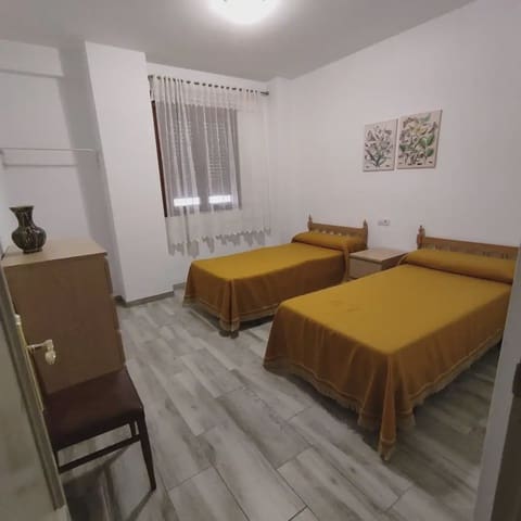5 makuuhuone Paritalo myytävänä paikassa Cuevas Bajas - 97 000 € (Ref: 10052180)