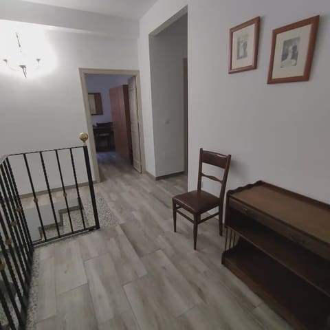 5 makuuhuone Paritalo myytävänä paikassa Cuevas Bajas - 97 000 € (Ref: 10052180)