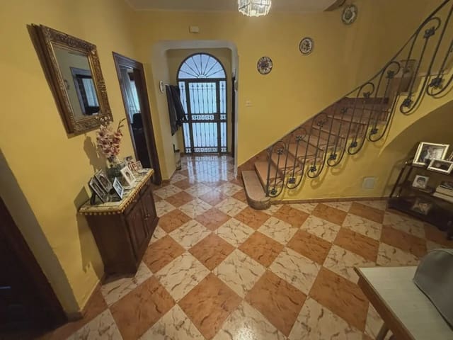 5 Zimmer Haus zu verkaufen in Antequera - 240.000 € (Ref: 10052181)