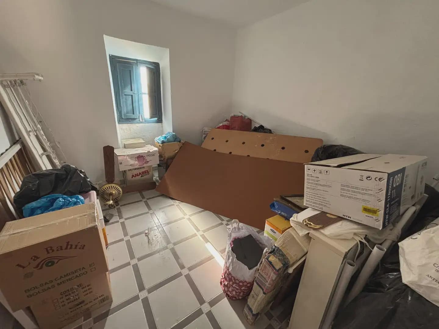 6 soverom Kjedet enebolig til salgs i Antequera - € 95 000 (Ref: 10052186)