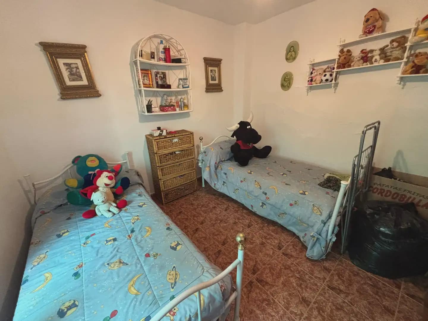 6 soverom Kjedet enebolig til salgs i Antequera - € 95 000 (Ref: 10052186)