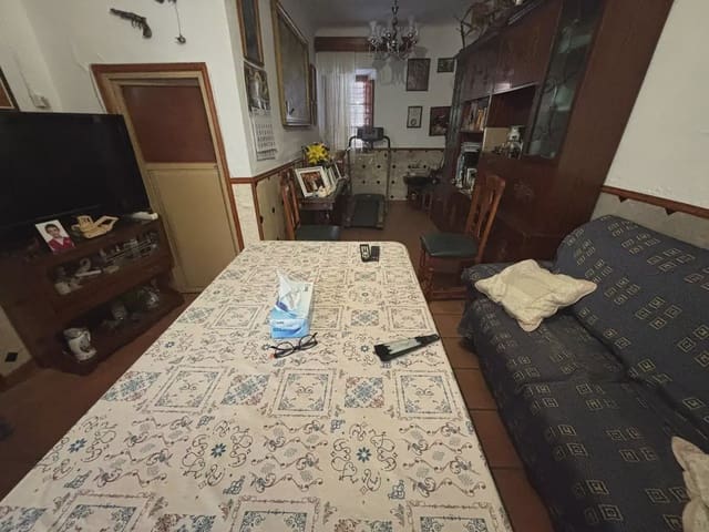 6 soverom Kjedet enebolig til salgs i Antequera - € 95 000 (Ref: 10052186)