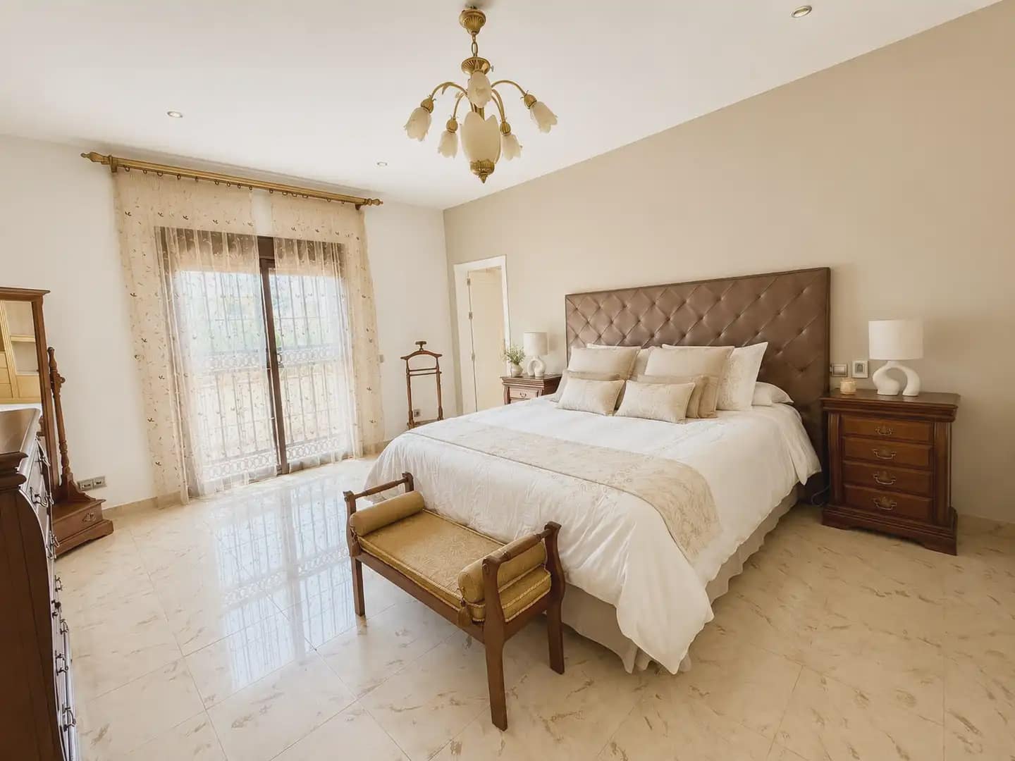 5 Zimmer Villa zu verkaufen in Antequera mit Pool Garage - 509.850 € (Ref: 10052188)