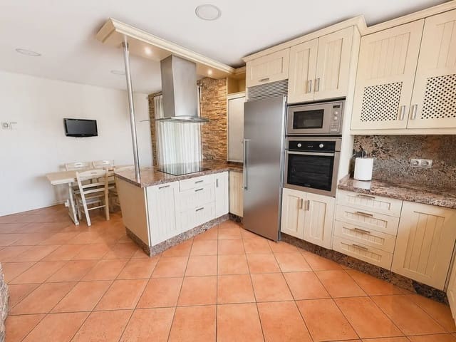 5 soveværelse Villa til salg i Antequera med swimmingpool garage - € 509.850 (Ref: 10052188)