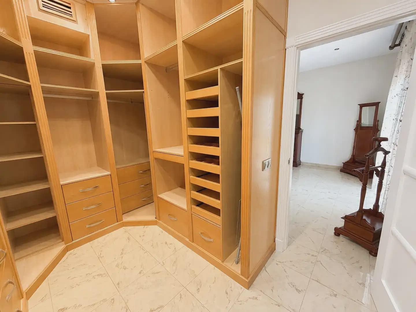 5 Zimmer Villa zu verkaufen in Antequera mit Pool Garage - 509.850 € (Ref: 10052188)