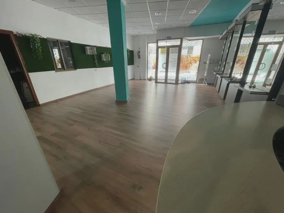 Commercieel te koop in Antequera - € 220.000 (Ref: 10052189)
